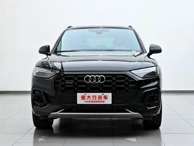 Audi Q5L — Фото автомобиля 3