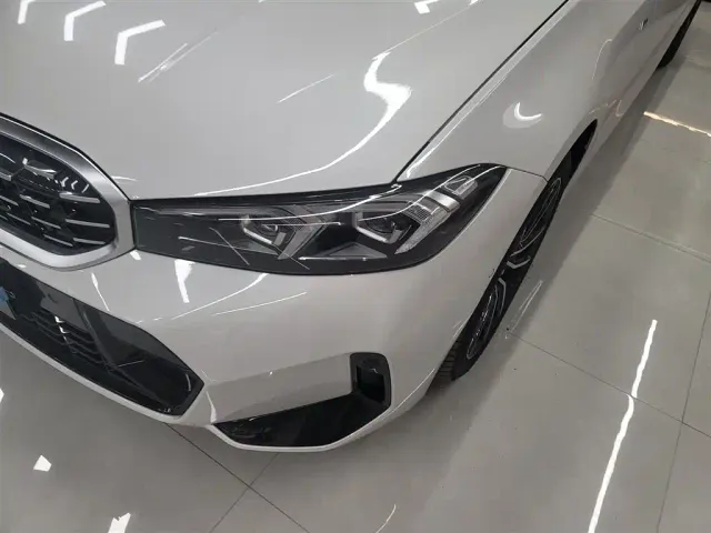 BMW 3 Series — Фото автомобиля 23