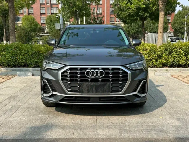 Audi Q3 — Фото автомобиля 2