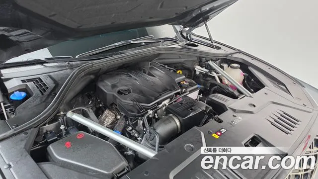 Genesis GV70 2.5T Бензин AWD — Фото автомобиля 6