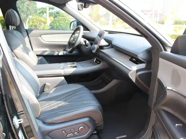 Changan Qiyuan Q07 — Фото автомобиля 23