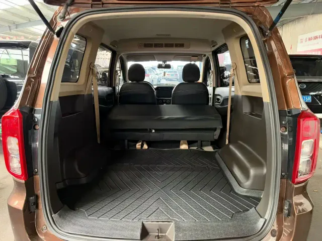 Wuling Hongguang — Фото автомобиля 4