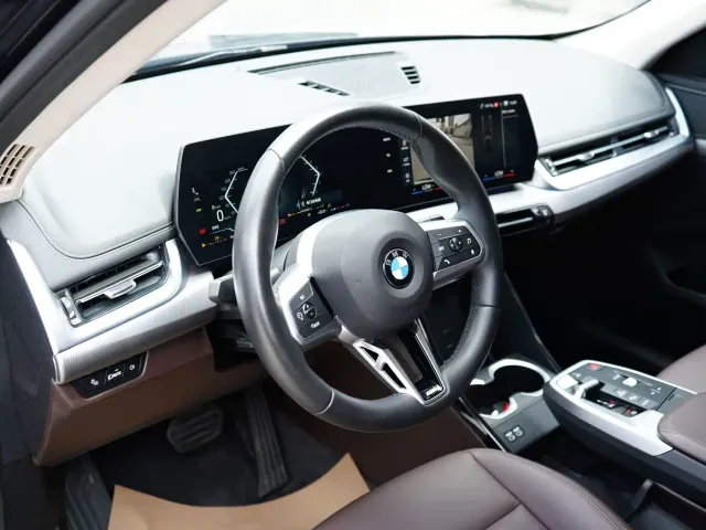 BMW X1 — Фото автомобиля 12