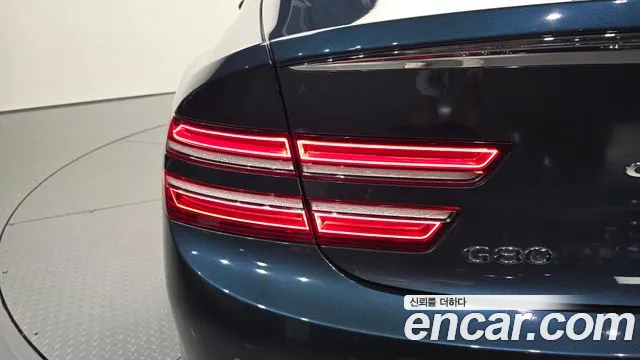 Genesis G80 Бензин 2.5 турбо AWD — Фото автомобиля 23