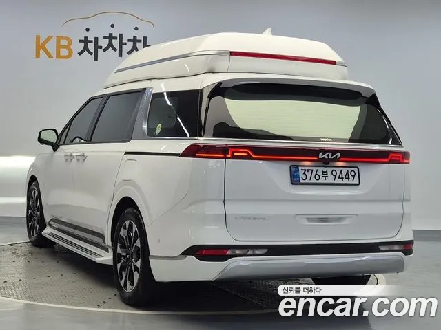 Kia Carnival Generation 4 — Фото автомобиля 4