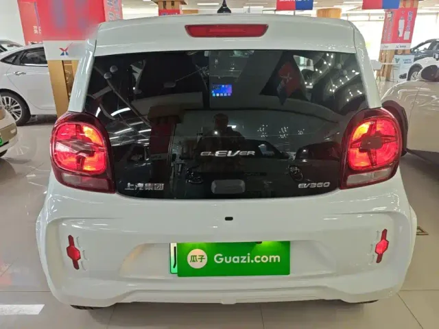 Roewe Clever — Фото автомобиля 5
