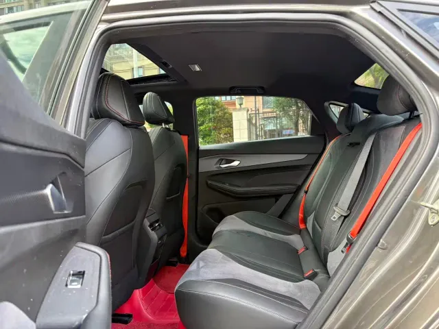 Geely Binrui — Фото автомобиля 11