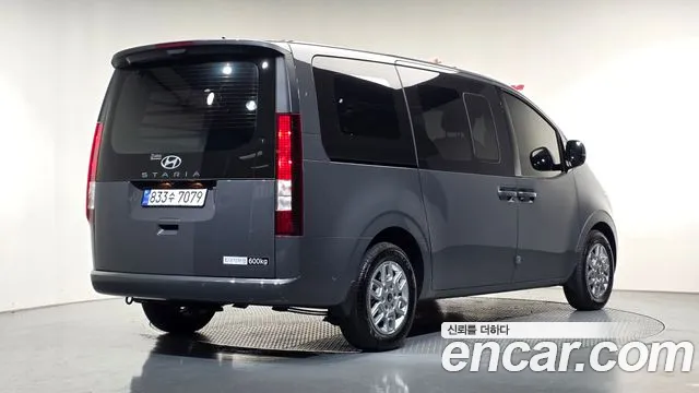 Hyundai Staria — Фото автомобиля 2