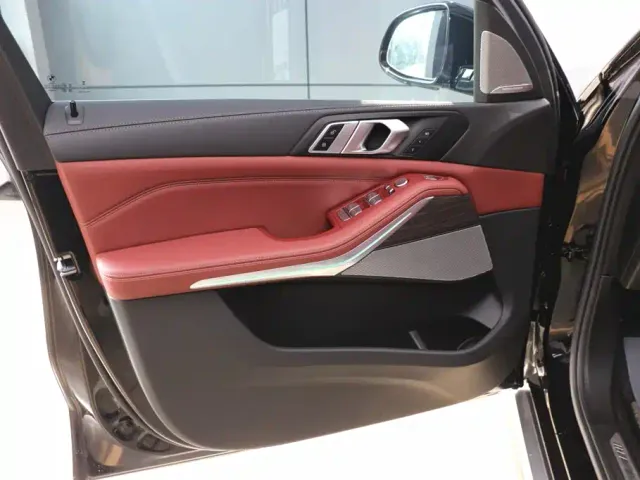 BMW X5 — Фото автомобиля 10