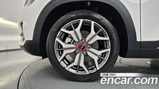Kia Seltos — Фото автомобиля 5
