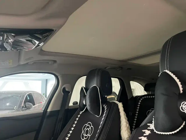 Land Rover Range Rover Velar — Фото автомобиля 10