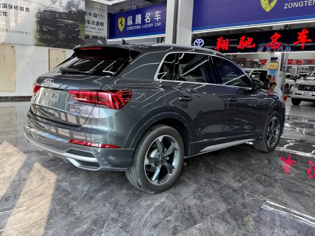 Audi Q3 — Фото автомобиля 5