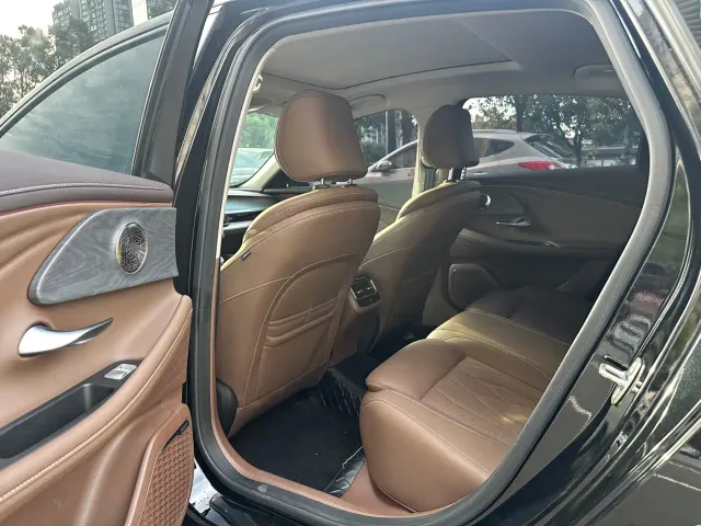 Chery Arrizo 8 — Фото автомобиля 9