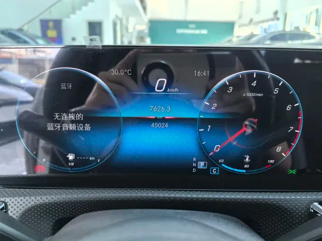 Mercedes-Benz A-Class — Фото автомобиля 9