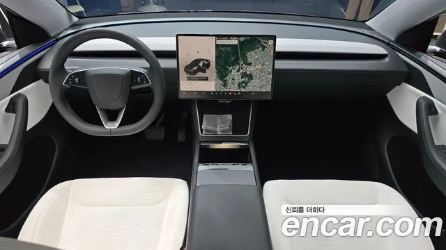 Tesla Model Y — Фото автомобиля 7
