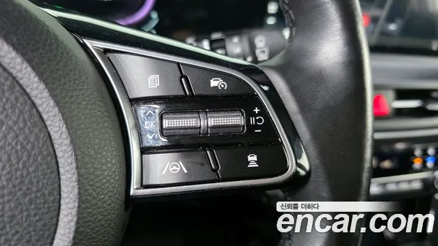 Kia Seltos — Фото автомобиля 18