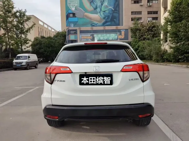 Honda Vezel — Фото автомобиля 8
