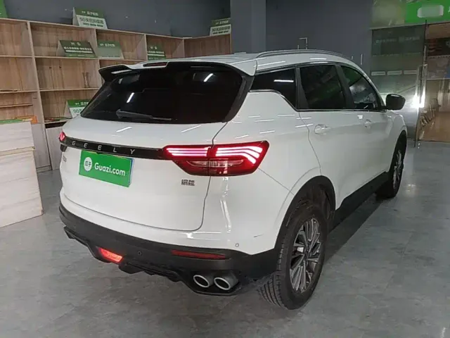 Geely Binyue — Фото автомобиля 6