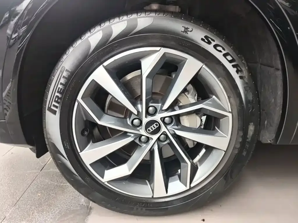 Audi Audi Q5L 2022 Facelift 40T Luxury Dynamic — Фото автомобиля 22