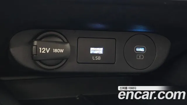 Hyundai AVANTE Новый Avante (CN7) — Фото автомобиля 12
