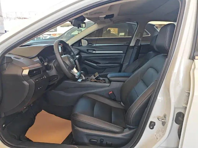 Nissan Teana — Фото автомобиля 14