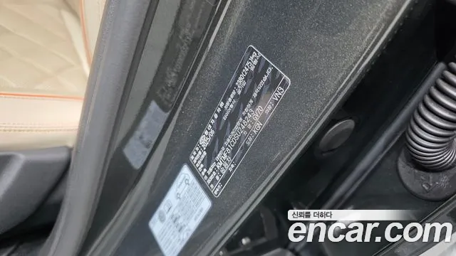 Genesis GV70 — Фото автомобиля 29