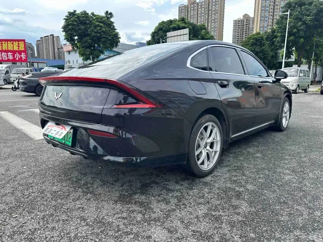 Wuling Starlight — Фото автомобиля 5