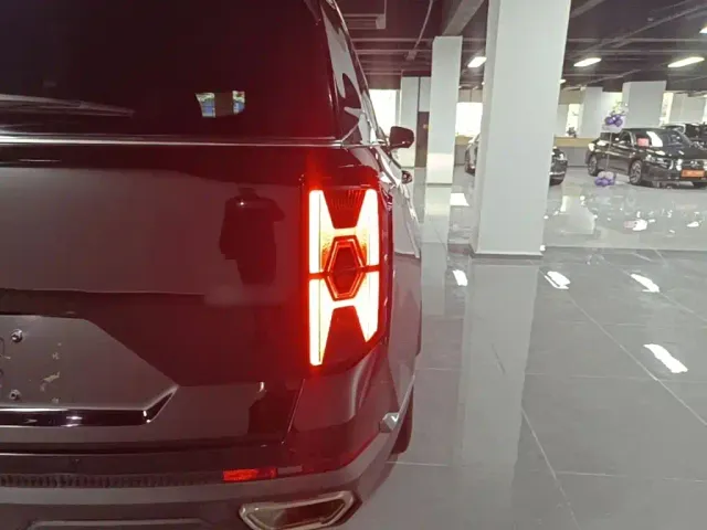 GAC Trumpchi GS8 — Фото автомобиля 7