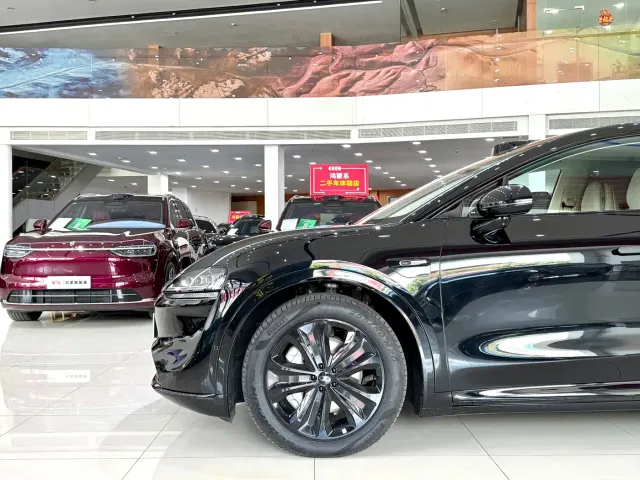Luxeed R7 — Фото автомобиля 20