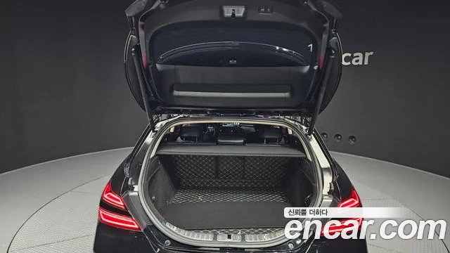 Genesis G70 — Фото автомобиля 26