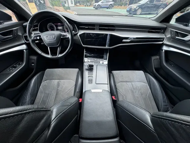 Audi A6L — Фото автомобиля 9