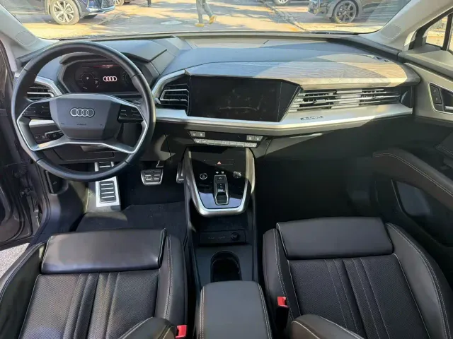 Audi Q5 e-tron — Фото автомобиля 6
