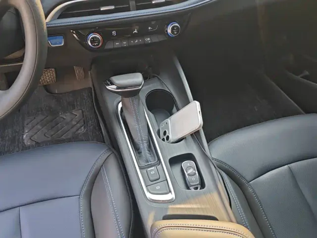 Buick Velite 6 — Фото автомобиля 13