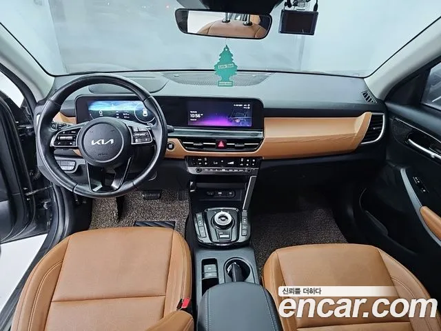 Kia Seltos Новый Seltos Бензин 2.0 2WD — Фото автомобиля 13
