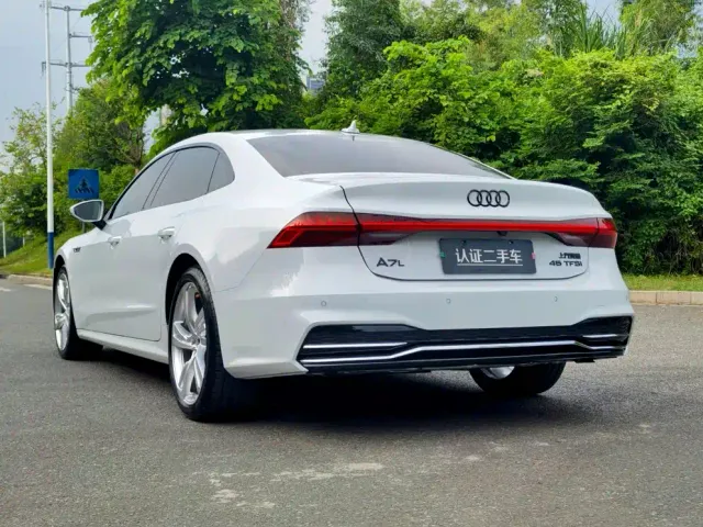 Audi A7L — Фото автомобиля 5