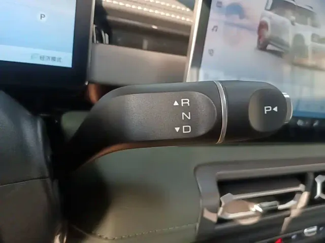 Baojun Yep Plus — Фото автомобиля 13