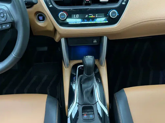 Toyota Corolla Cross — Фото автомобиля 10