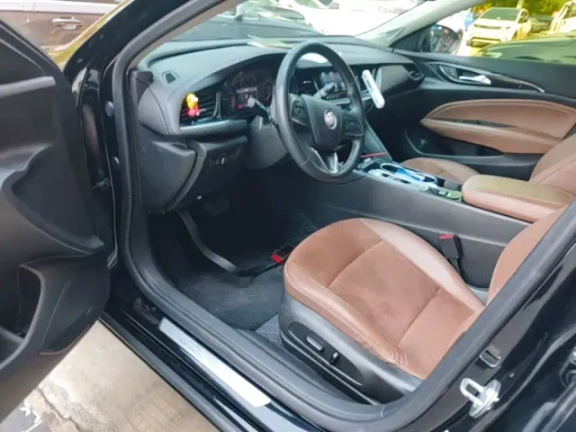 Buick Regal — Фото автомобиля 15