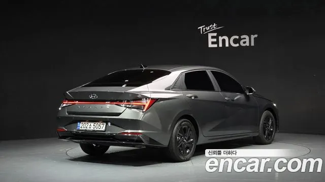Hyundai AVANTE Inspiration — Фото автомобиля 2