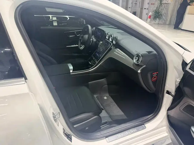 Mercedes-Benz C-Class — Фото автомобиля 5