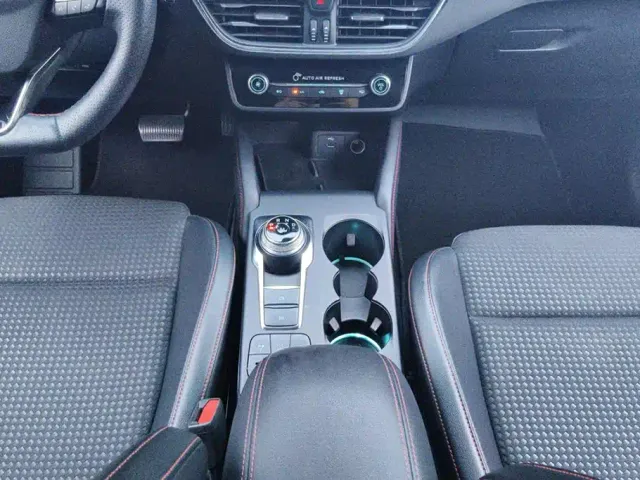 Ford Focus — Фото автомобиля 16