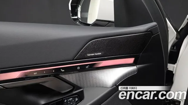BMW 5-Series — Фото автомобиля 23
