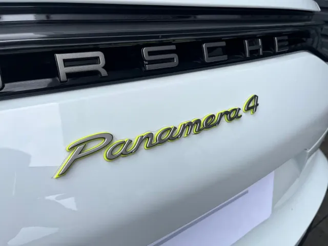 Porsche Panamera — Фото автомобиля 19