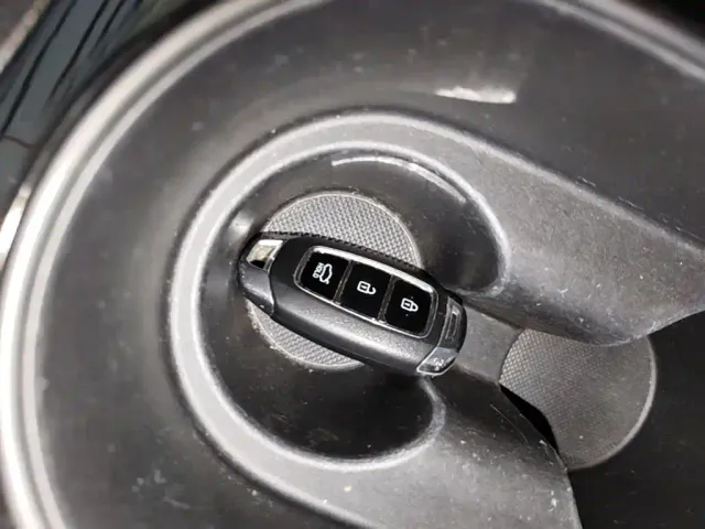 Hyundai Elantra — Фото автомобиля 8