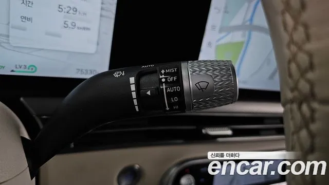 Genesis GV60 — Фото автомобиля 28