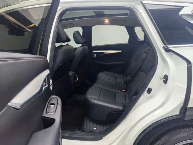 Infiniti QX50 — Фото автомобиля 10