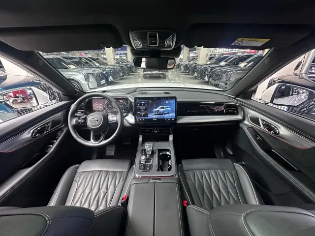 GAC Trumpchi GS8 — Фото автомобиля 23