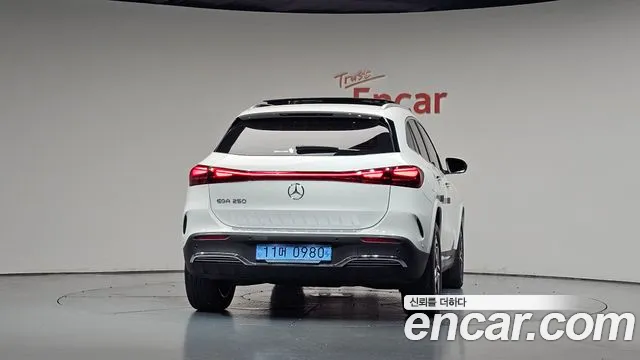 Mercedes-Benz EQA H243 — Фото автомобиля 4