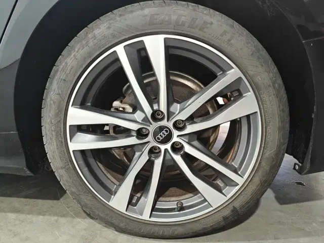 Audi A6L — Фото автомобиля 15