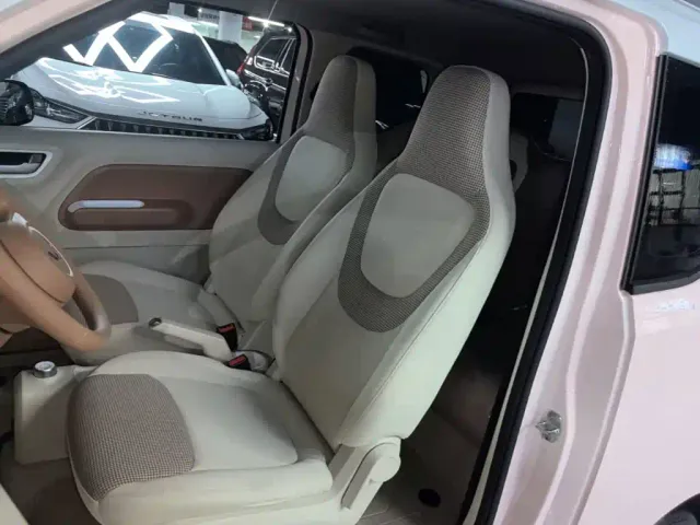 Wuling Hongguang Mini EV — Фото автомобиля 14